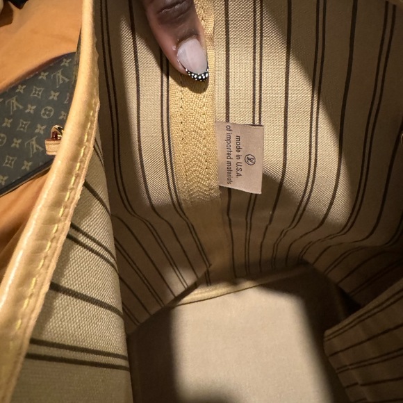 LV Neverfull GM Monogram Bag - Picture 8 of 14